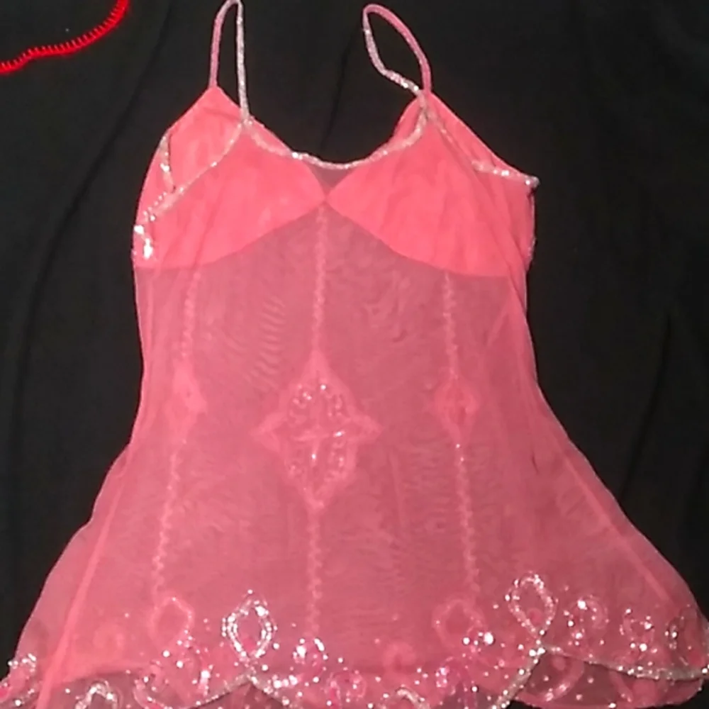 Pink rose colored night gown. w/o label.  Sequence and sheer sensual appeal. - Picture 3 of 5